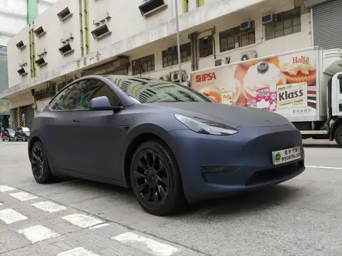 Tesla Model Y LONG RANGE