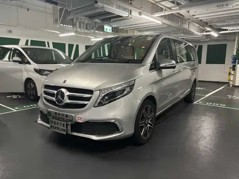 Mercedes Benz V-Class V260