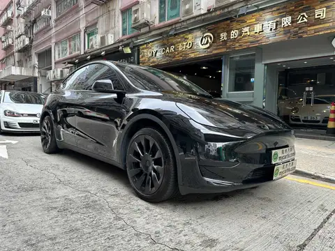 Tesla Model Y SR