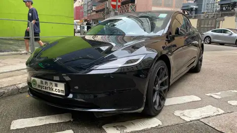 Tesla Model 3 RWD