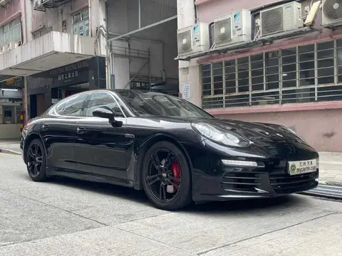 Porsche Panamera S
