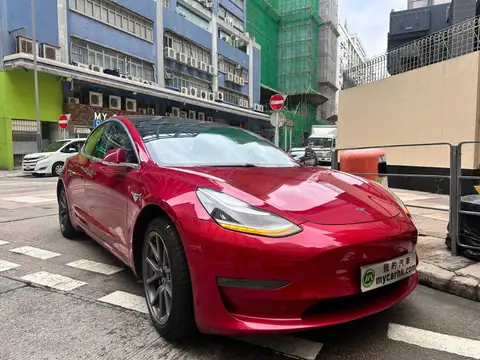 Tesla Model 3 SR