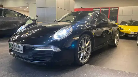 Porsche 911 CARRERA COUPE