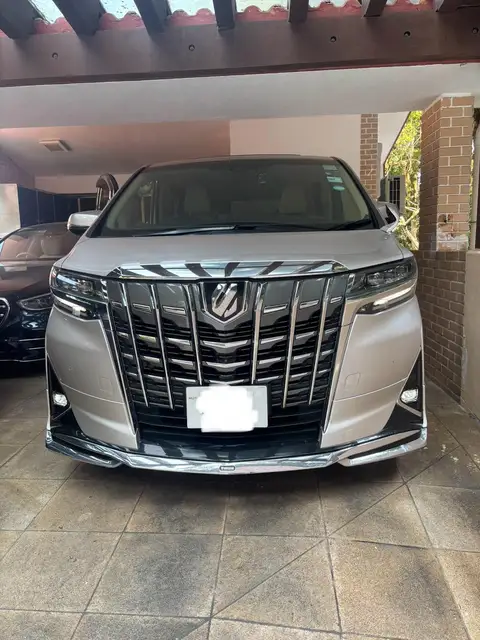 Toyota Alphard GF 3.5