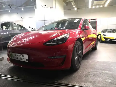 Tesla Model 3 LONG RANGE