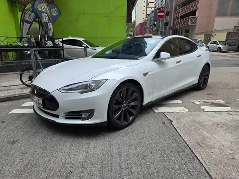 Tesla Model S P85D