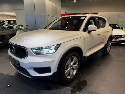 Volvo XC40 T4 MOMENTUM