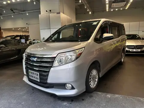 Toyota Noah hybird