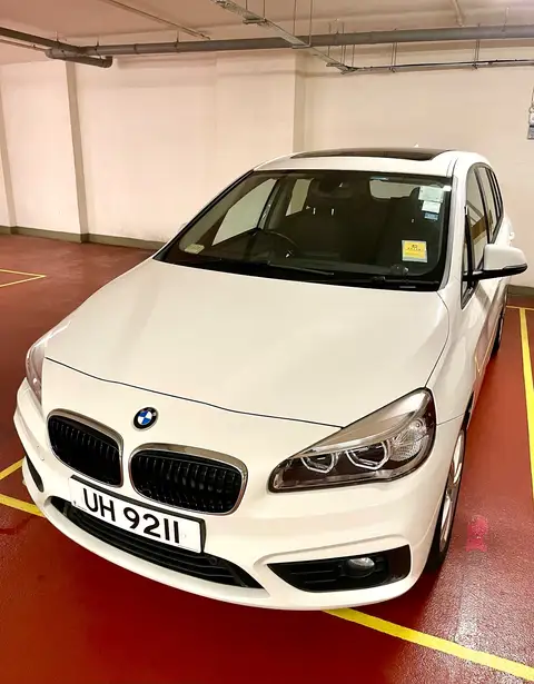 BMW 2 Series 220i Black interior