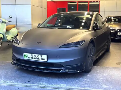 Tesla Model 3 SR