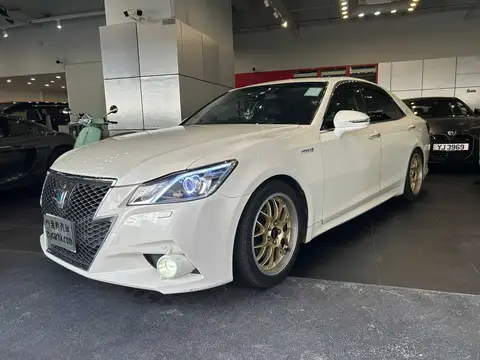 豐田 Crown ATHLETE S HYBRID