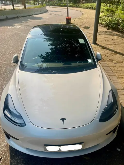 Tesla Model 3 RWD
