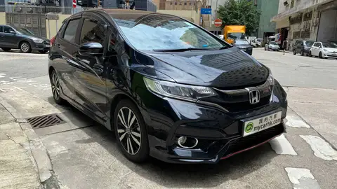 Honda Jazz RS GK5 RS