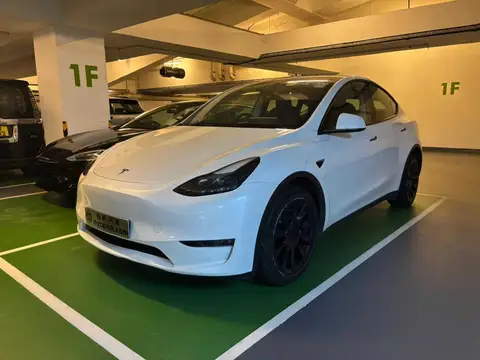 Tesla Model Y LR