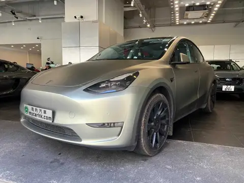 Tesla Model Y LONG RANGE LR