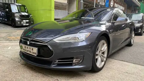 Tesla Model S S85D