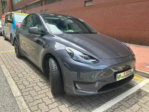 Tesla Model Y SR