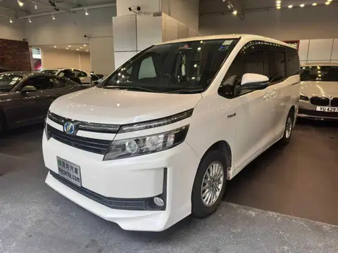豐田 Voxy HYBRID 1.8