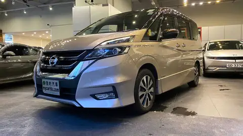 Nissan Serena HIGHWAY STAR VIP SHYBRID