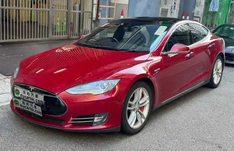 Tesla Model S 85D