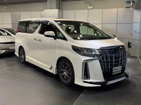 Toyota Alphard 2.5