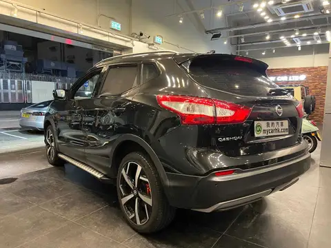 Nissan Qashqai PLUS