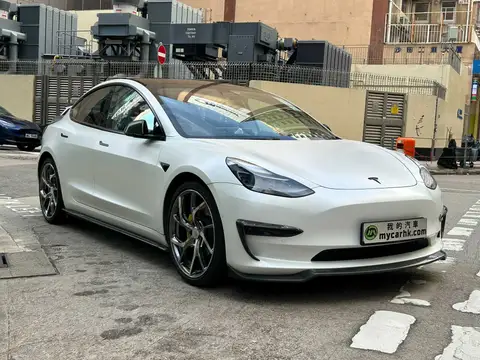 Tesla Model 3 LONG RANGE LR