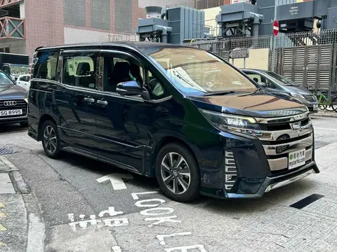 Toyota Noah DELUXE