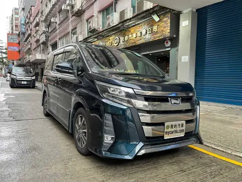 Toyota Noah 80 DELUXE