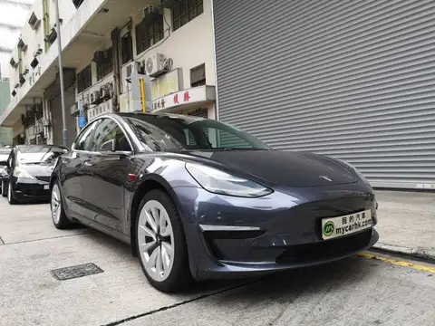 Tesla Model 3 SR PLUS