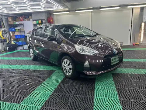 豐田 Agya AQUA HYBRID